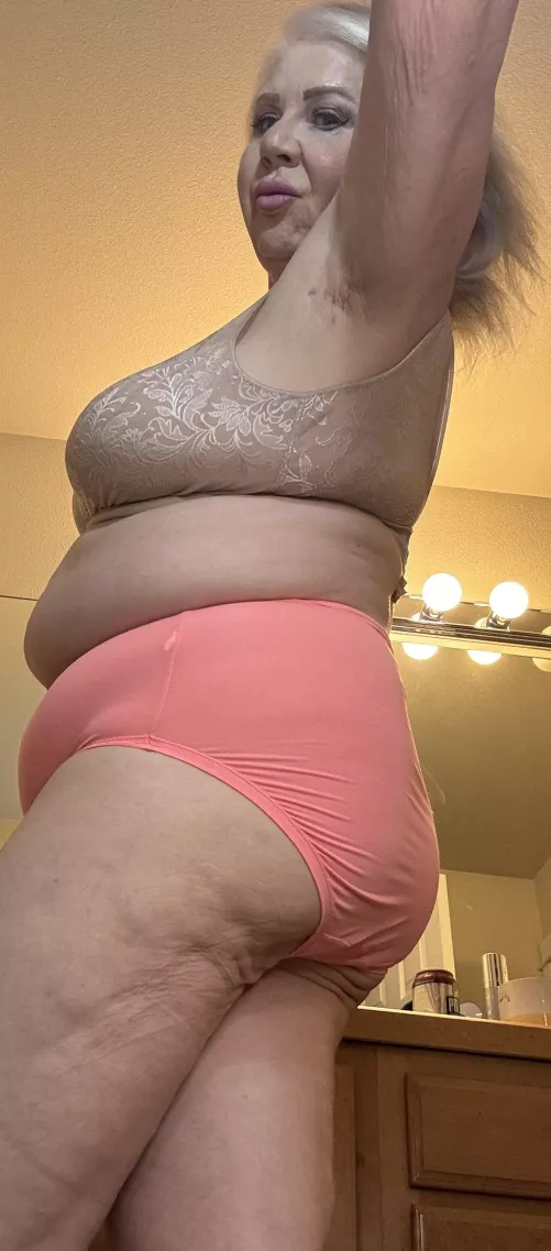 Say one word about my ass 🔥 by EurogirlinOR