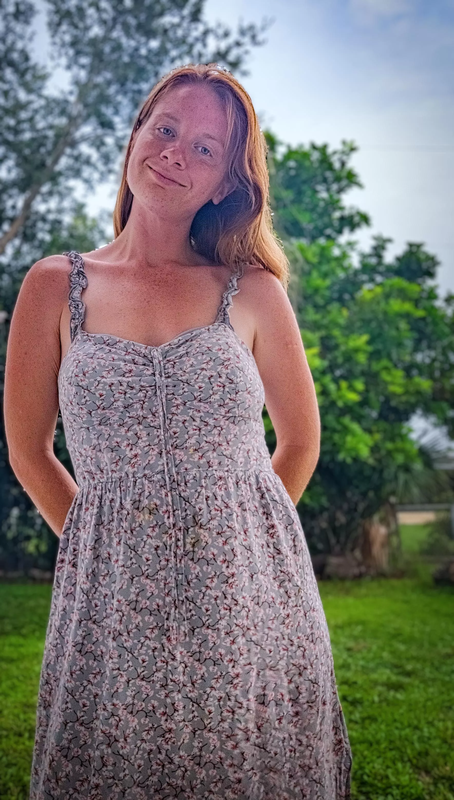 Should I reveal all my secrets?🤫 posted by Redlilyrose