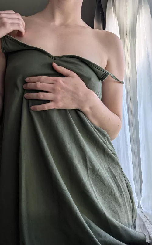 Soft skin and loose dresses [F] by Girl_In_Dungarees