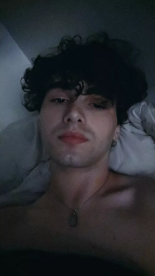 The only pic where i find myself cute  by PabIo_LD