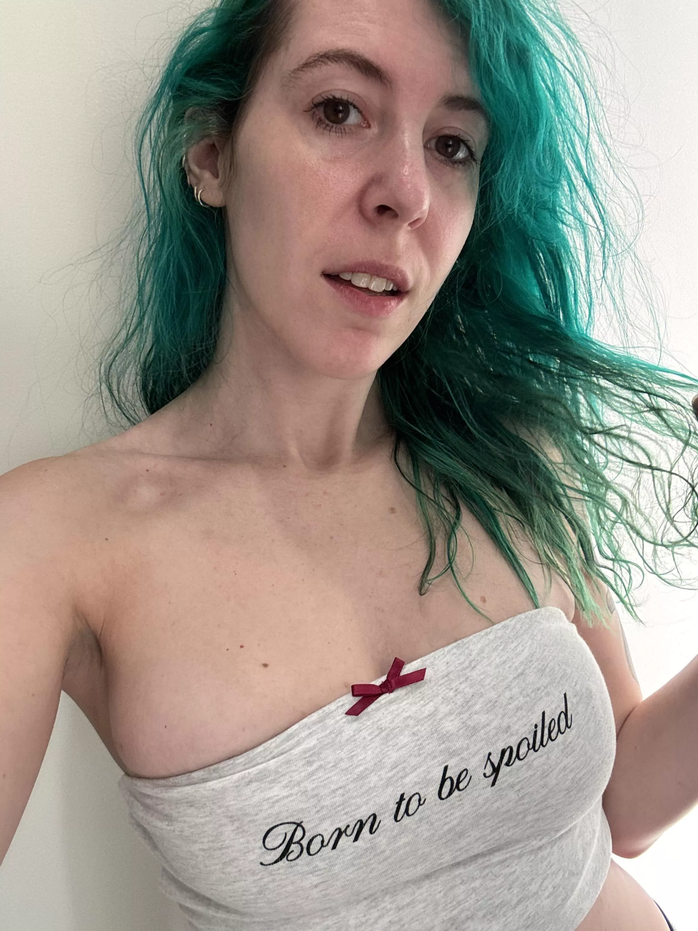 Tied up with a bow posted by sirenskiss3