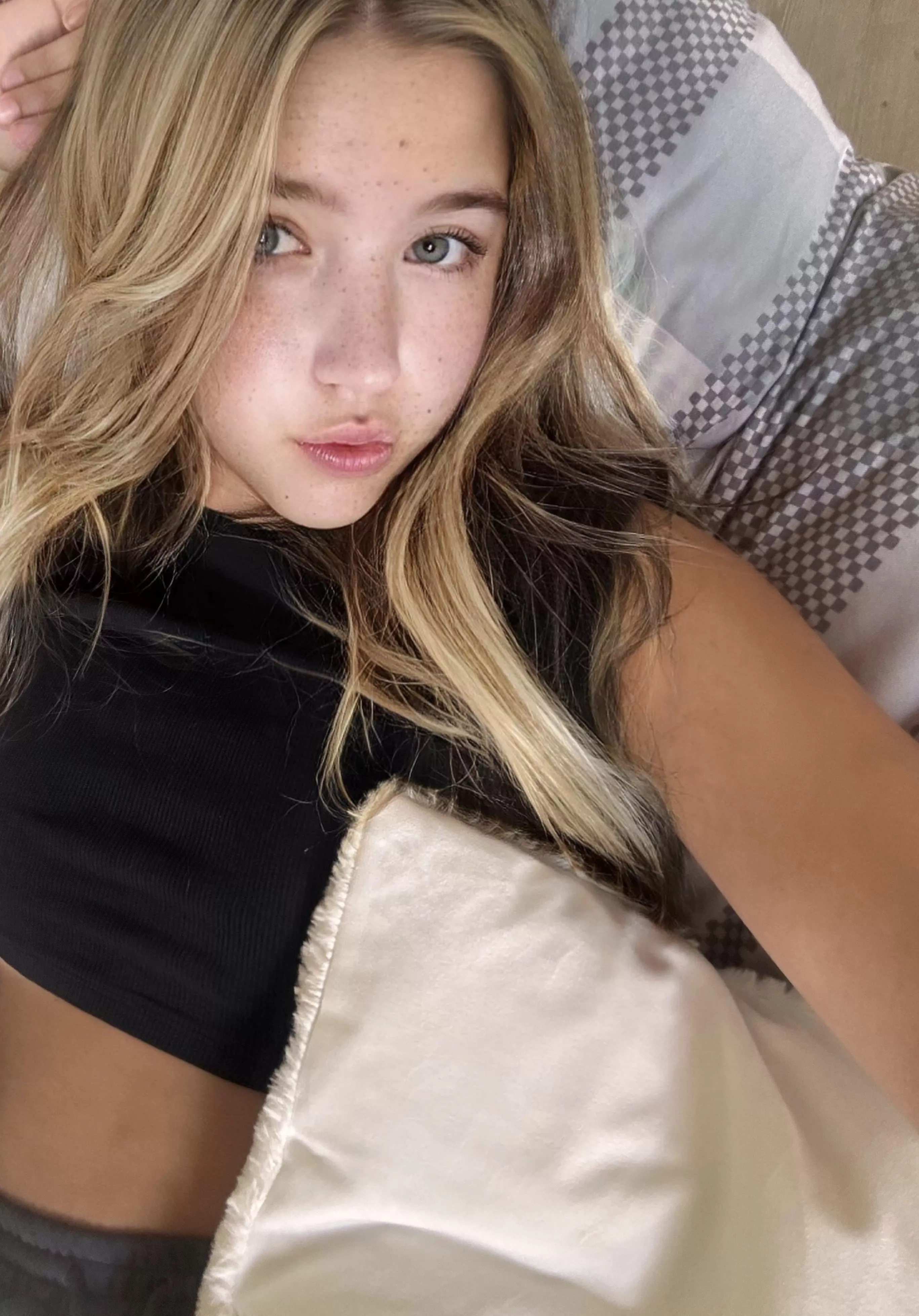 You deserve to have a naughty view later posted by madxlina54