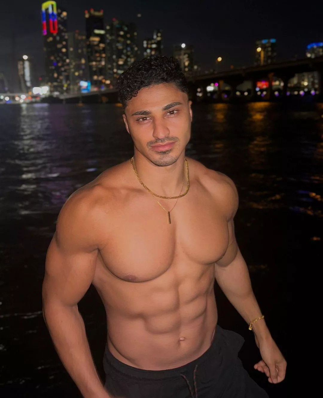 Anyone want to goon to Joseph?  posted by logieasign