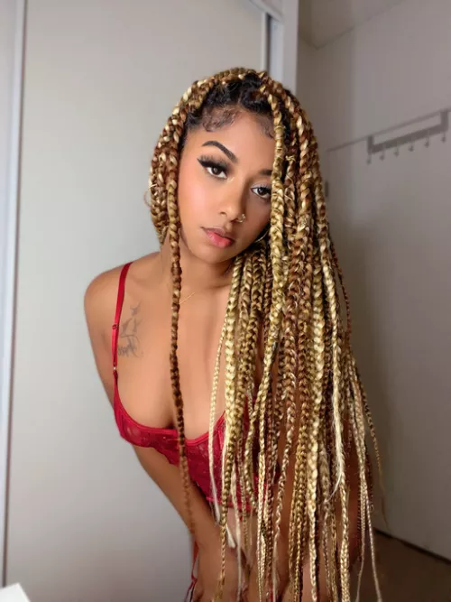 Don't underestimate my charms. They're my secret advantage by GoldenGoddess17_