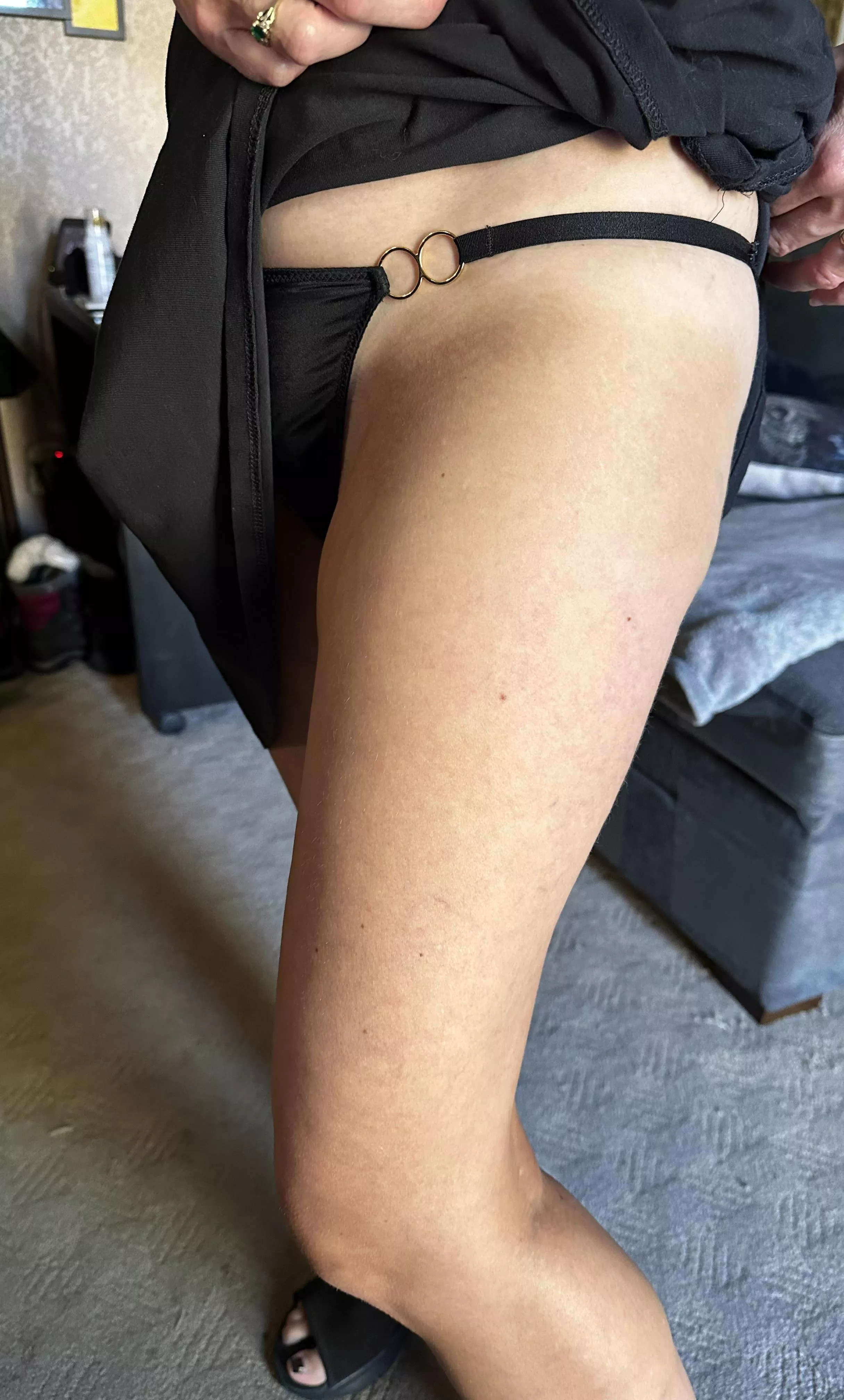 Getting ready for a hotwife adventure… posted by Milehighcatmom