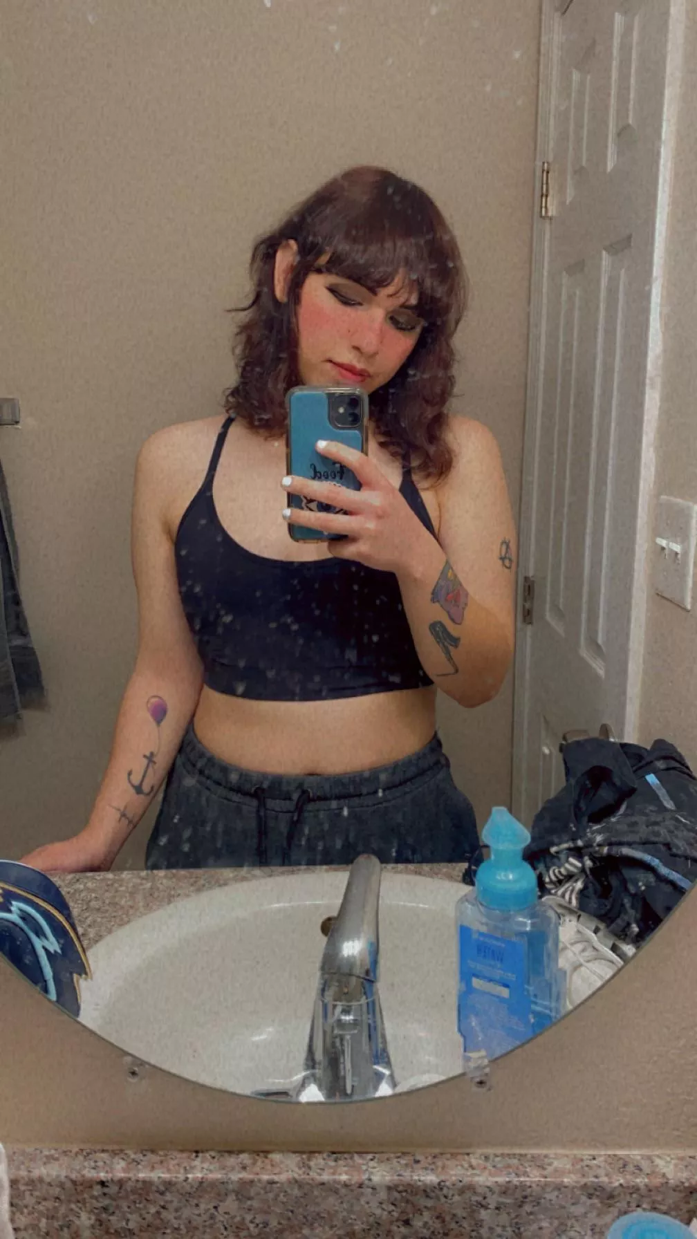 Hi hi 🤍 posted by autumnsnow612