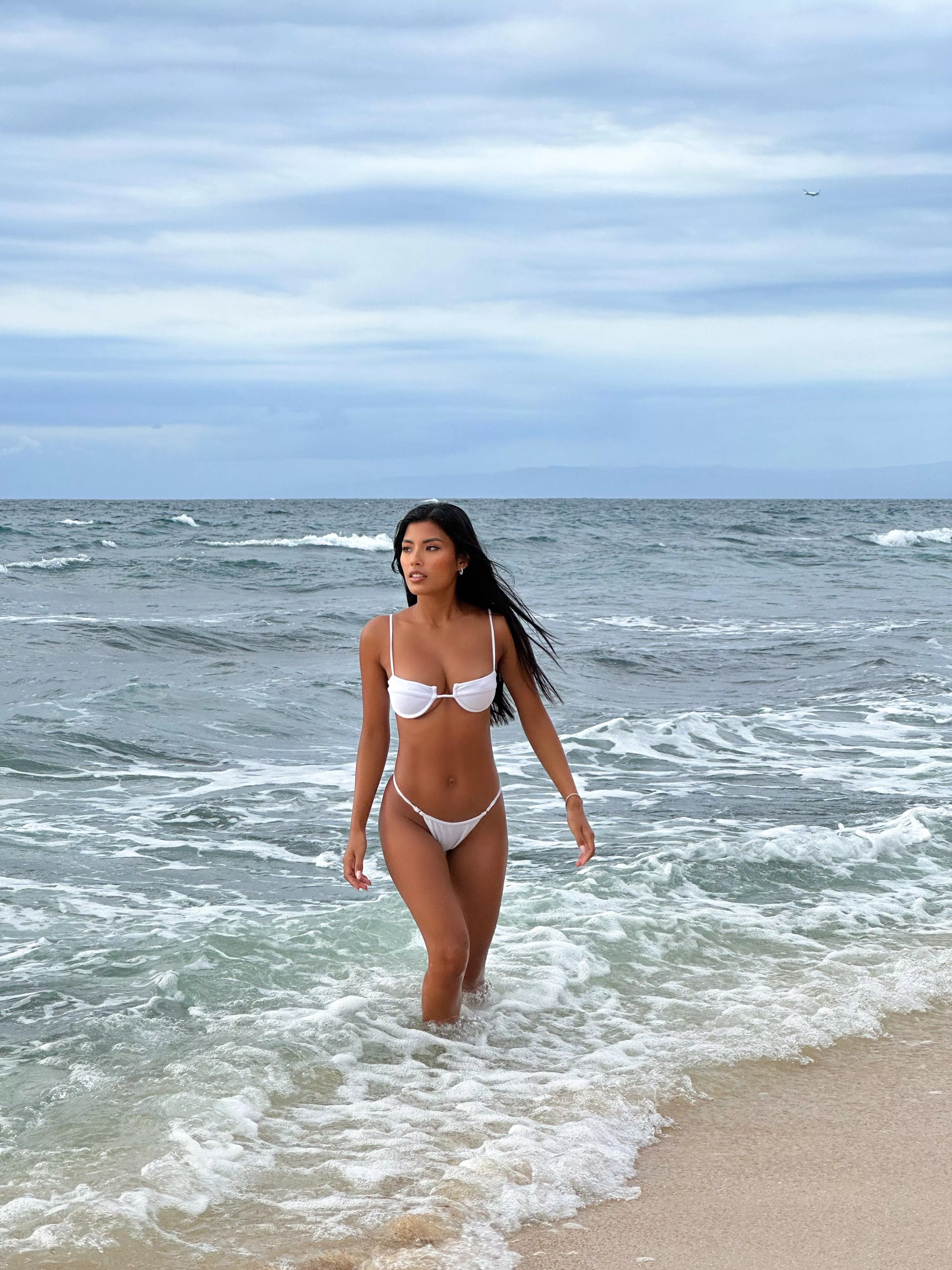 let's go on a swim posted by khayamyulmare