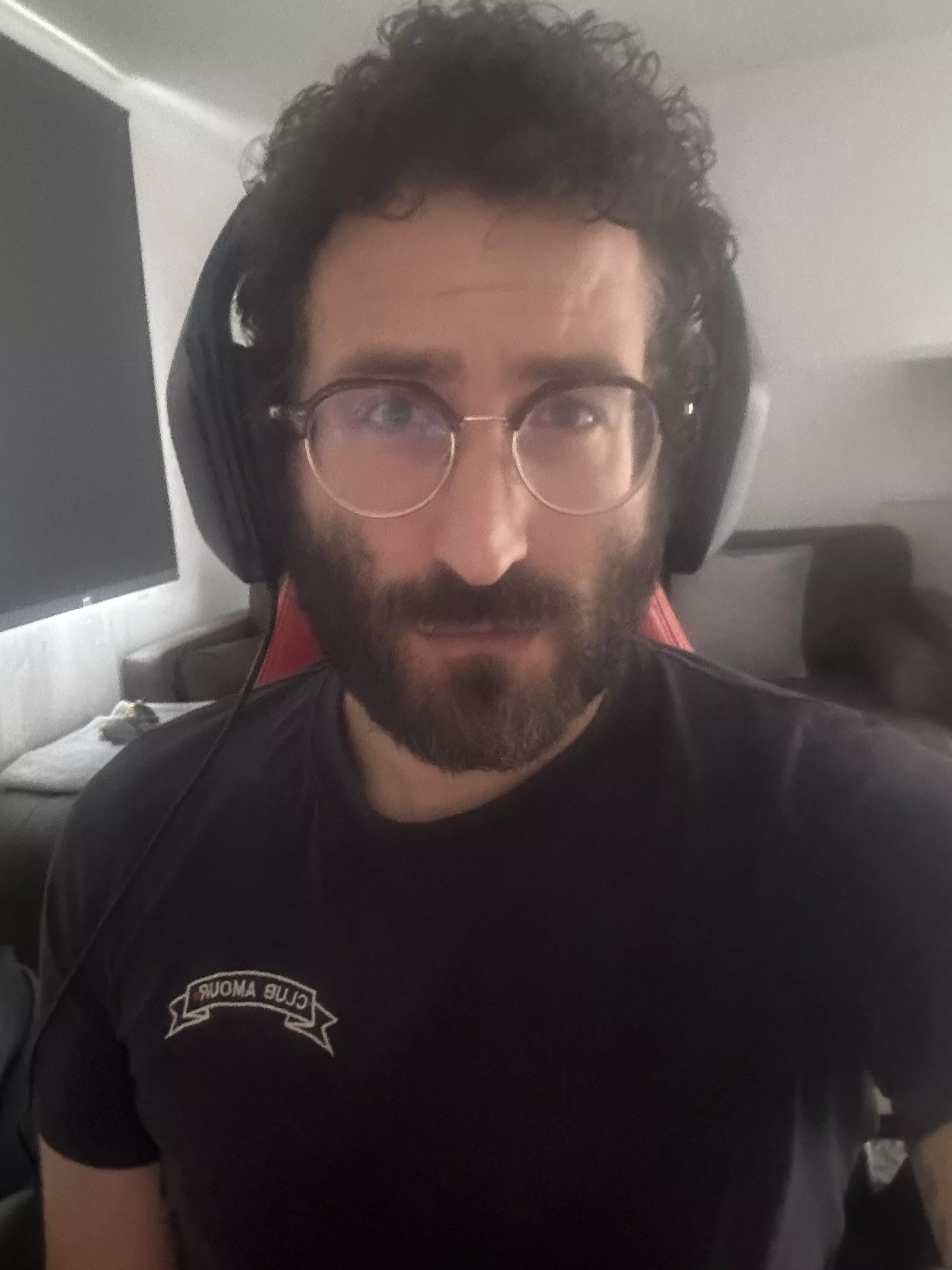 London based gamer. Need friends. posted by Master_Bond