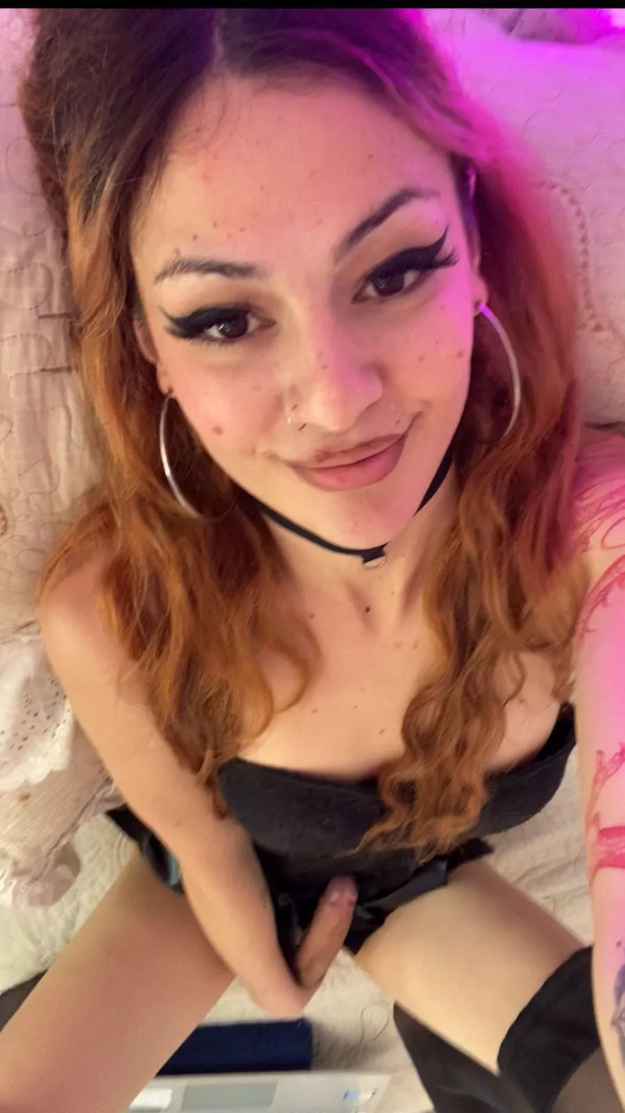 My eyes are up here  posted by IgetMon3yFr