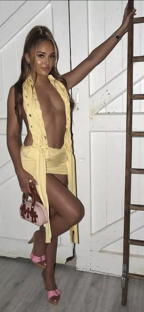 Not sure what she’s wearing, but I like it by North_Confident