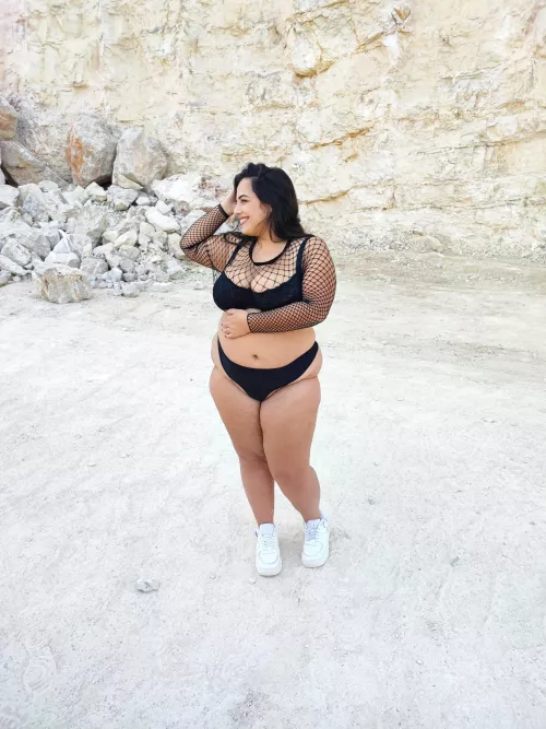 Should I get chubbier😅 by St3phlynnnxx