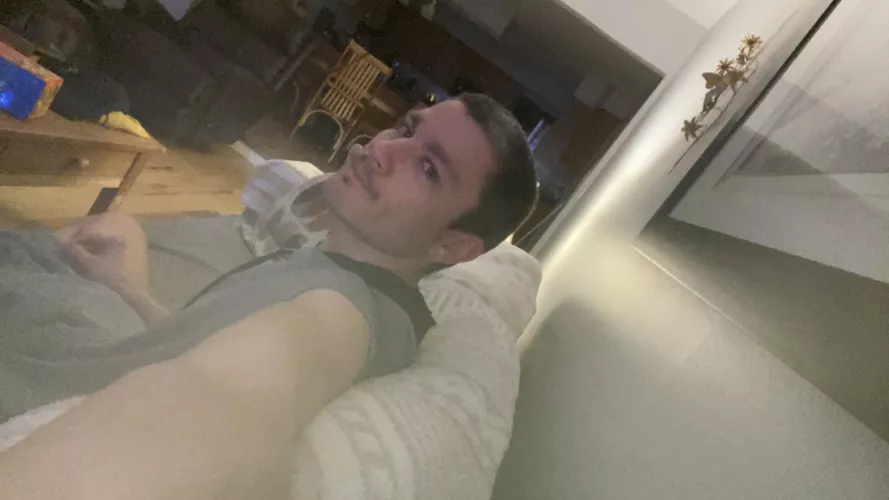 Staying up all night on accident (gaming) by ReincarnatedPuppyBoy