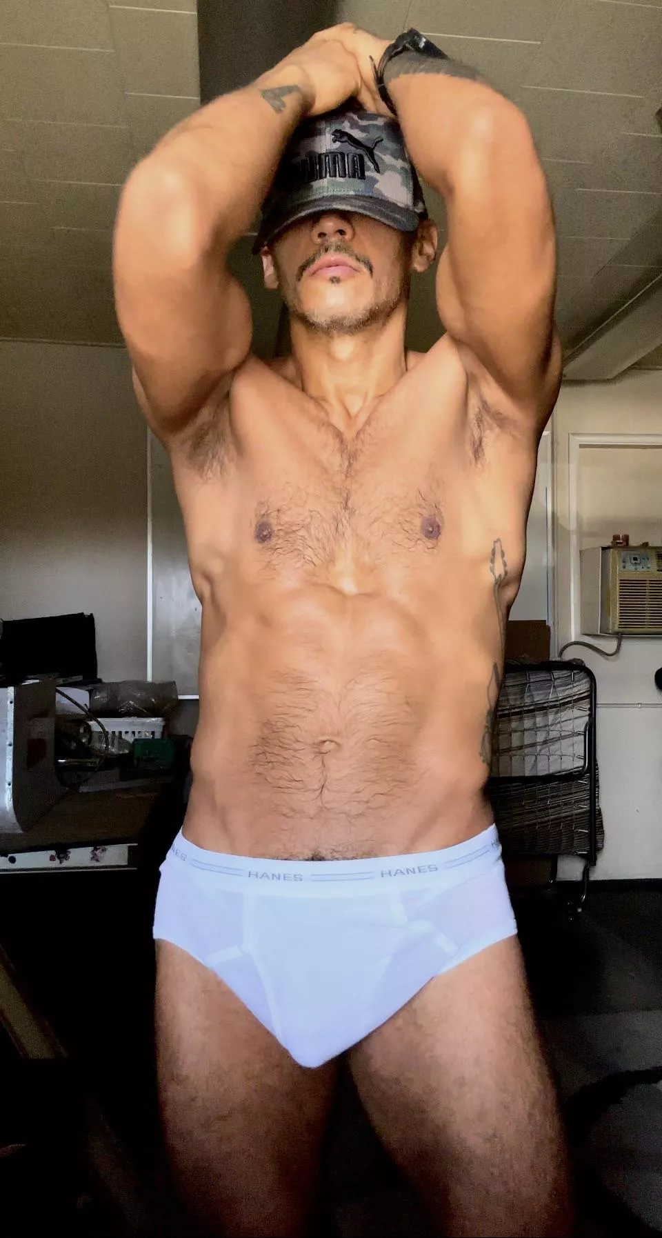 Sweaty and musky scents just how you like them  posted by jluis2024