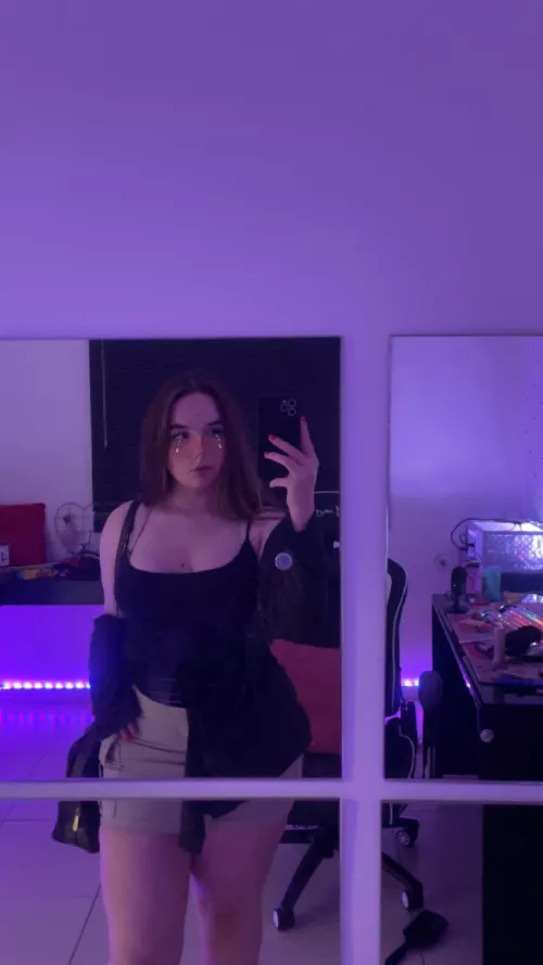 the older men of reddit, how do i look? by LatinaRinhaa07