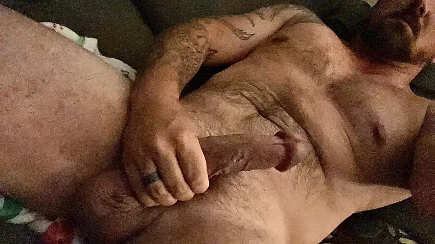 [33]M4F Wife and kids are in bed, who wants to take care of dad now?  by colt_meacon2