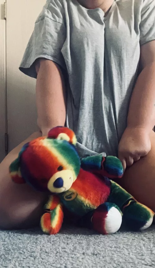 Daddy’s Tee and stuffies 🩷 by daddysprincess_22