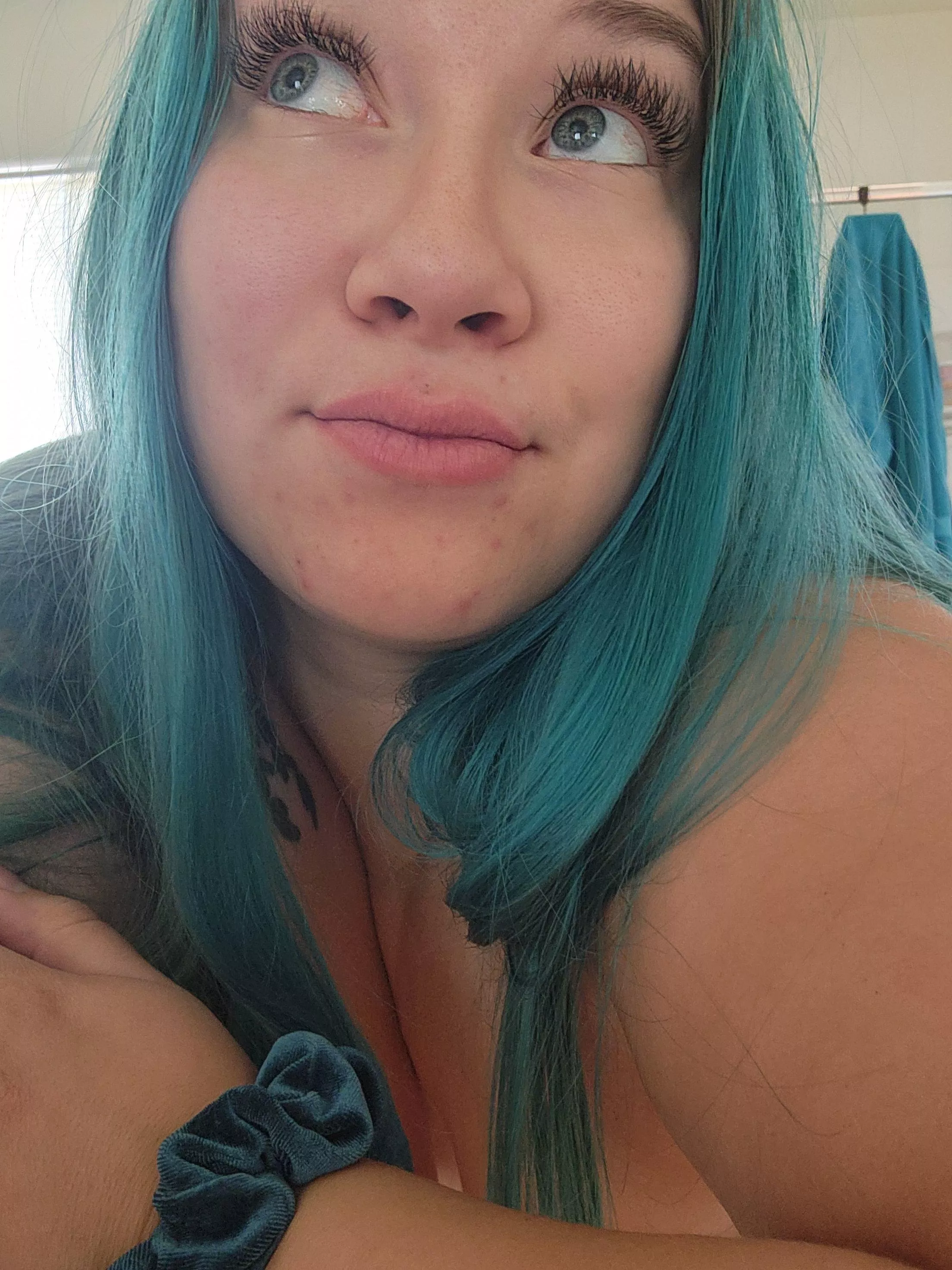 Dreaming about what color to do my hair next, or your cock... who knows 😈 posted by princessfrankielynn