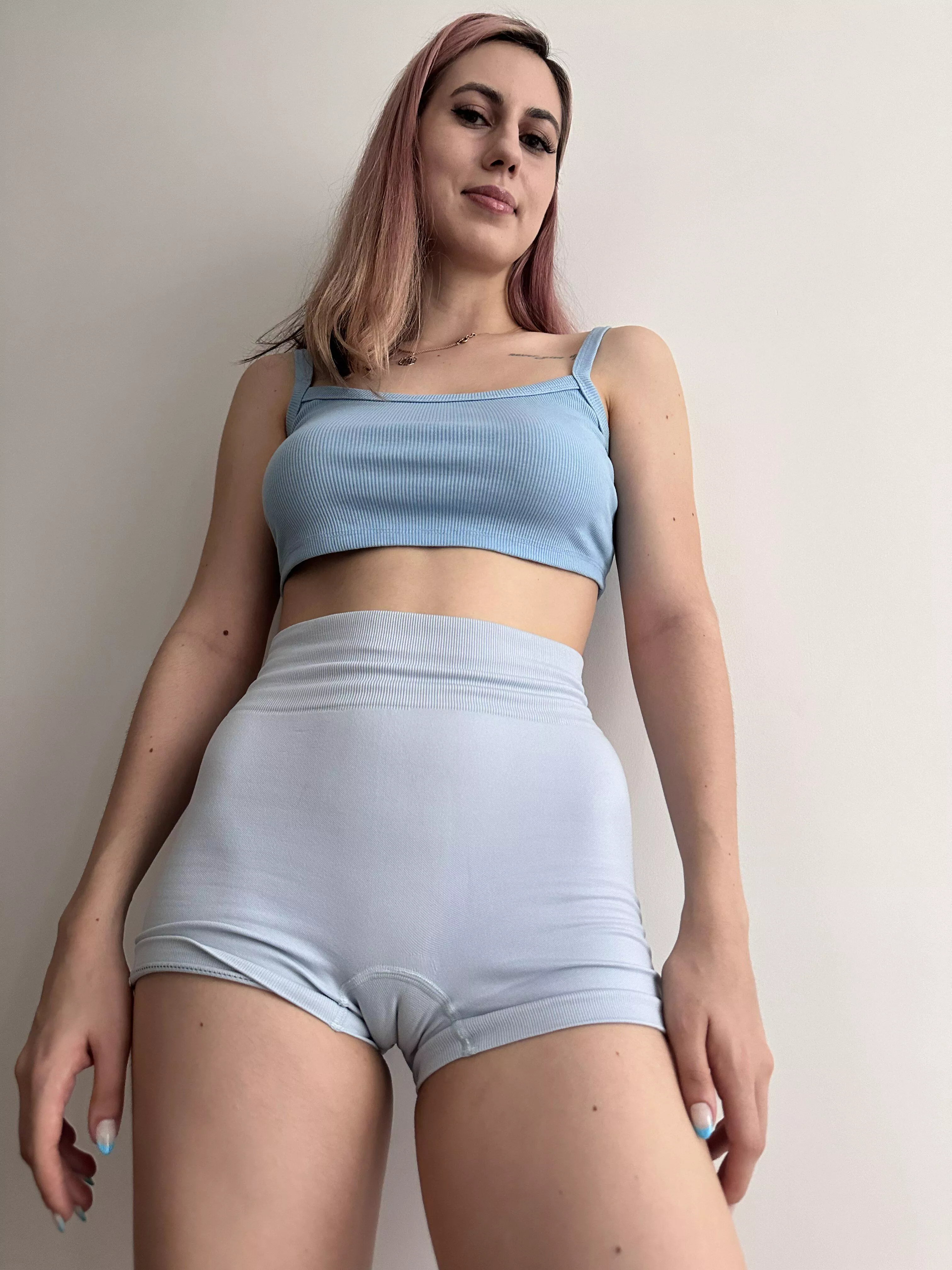 feed my cameltoe posted by KendallWade9205