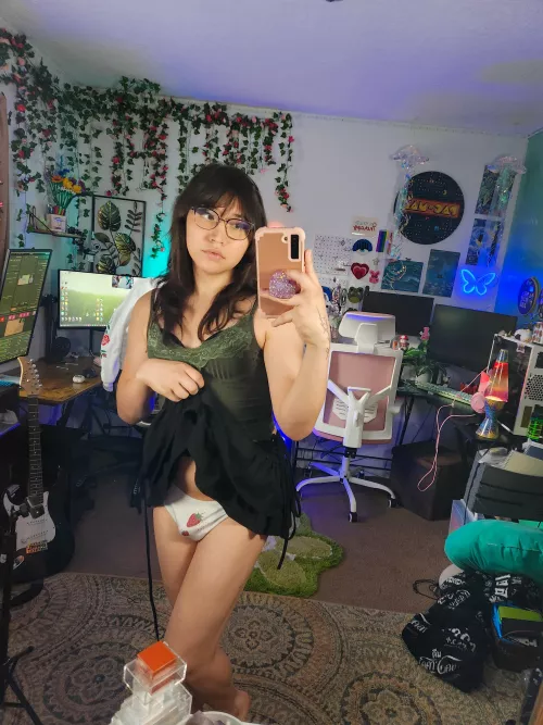 Girl bulge 💕 by s3raphim_zip