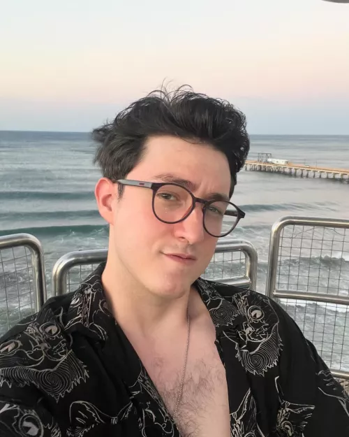 Hey! I’m new to the group looking for PS5 gaymers and friends by Head_Intention4449