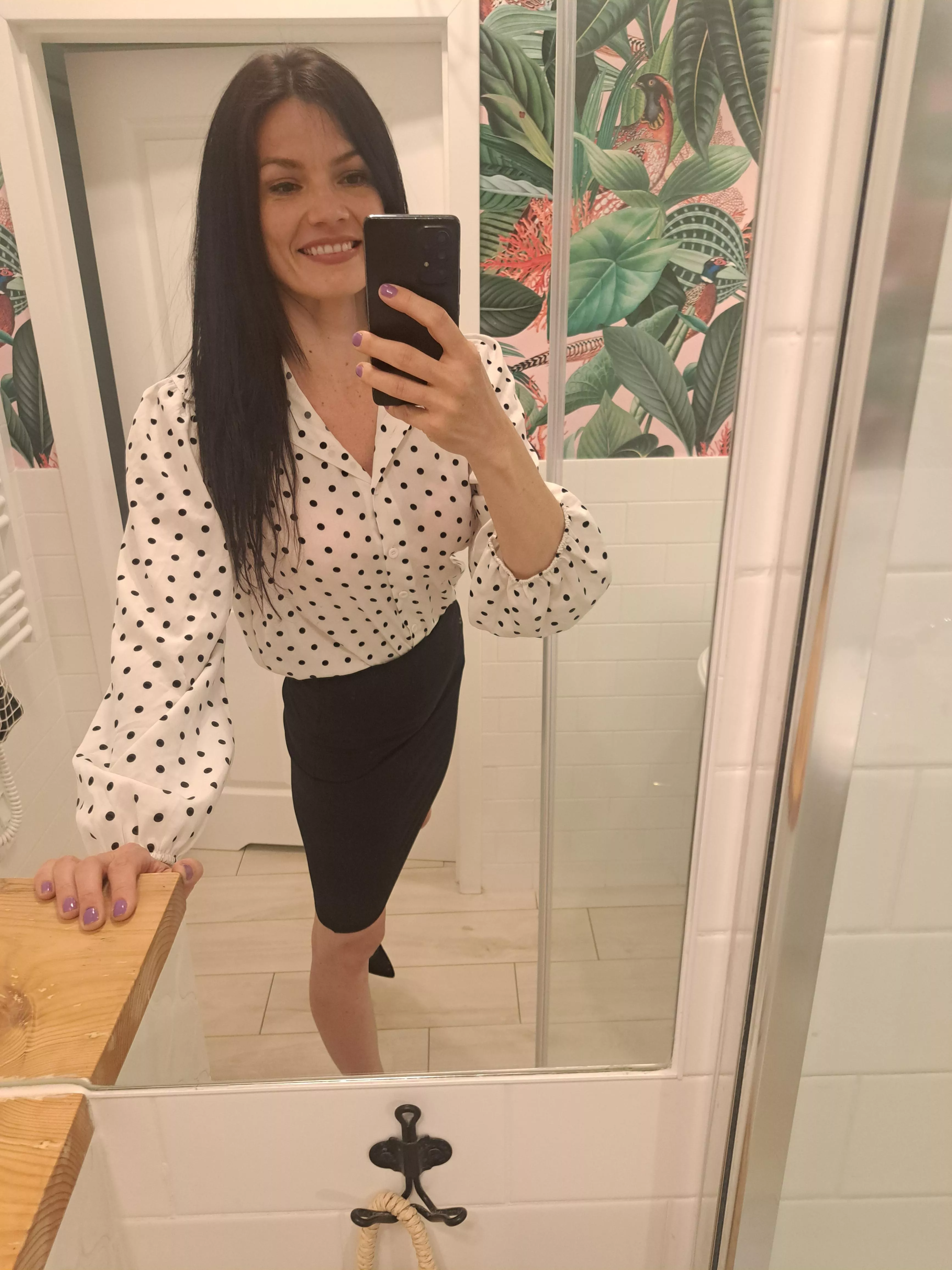 I 🖤 pencil skirts  posted by MartaPeonly