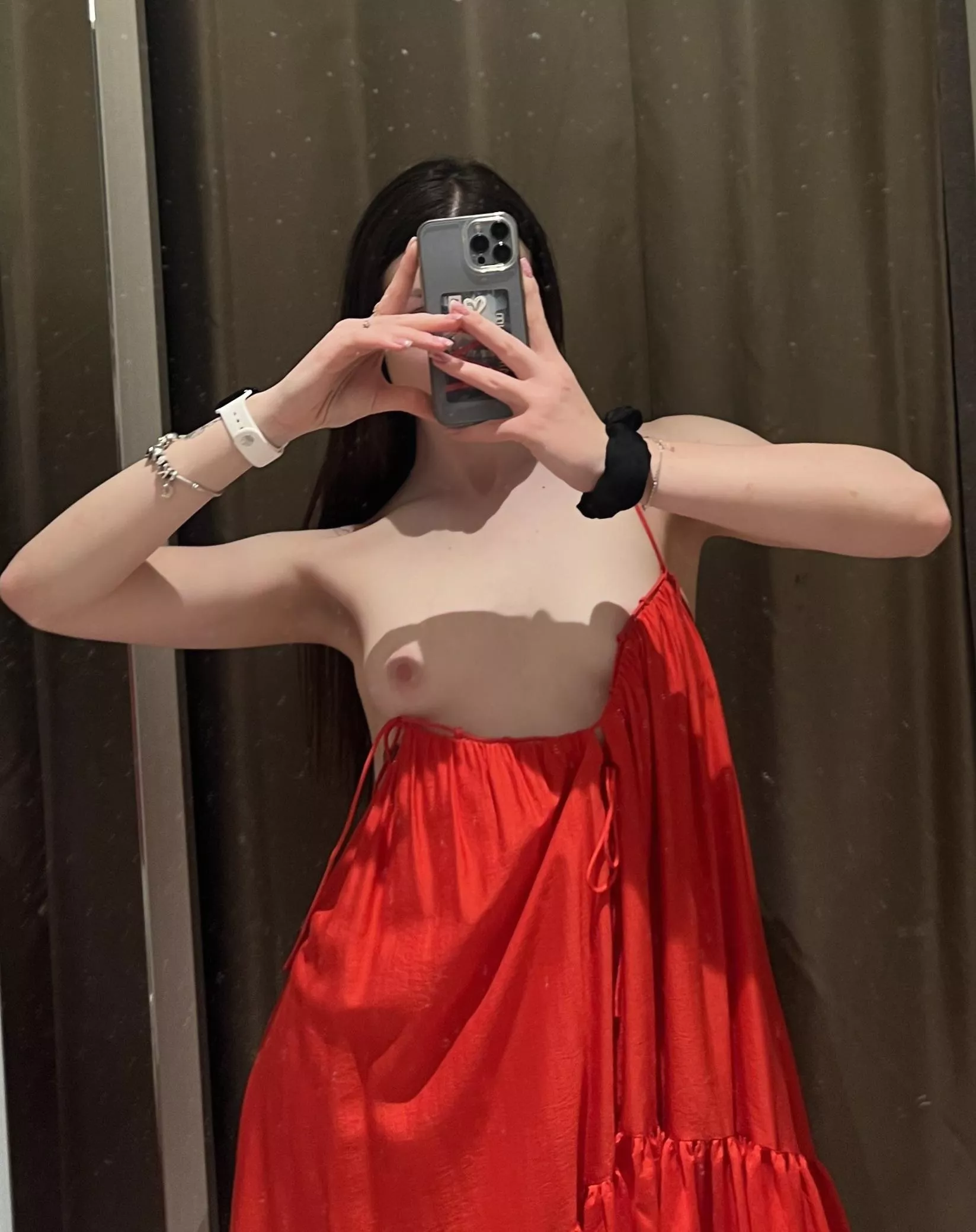 i want to do it in the fitting room posted by ButtyBumpy