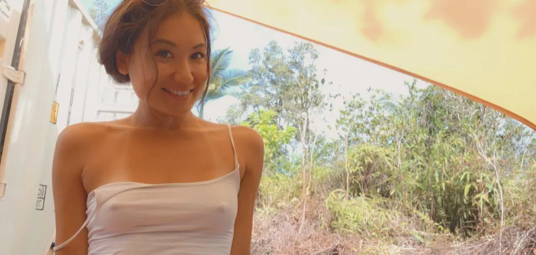 No bra, no problem 😉 by nikkidavisxo