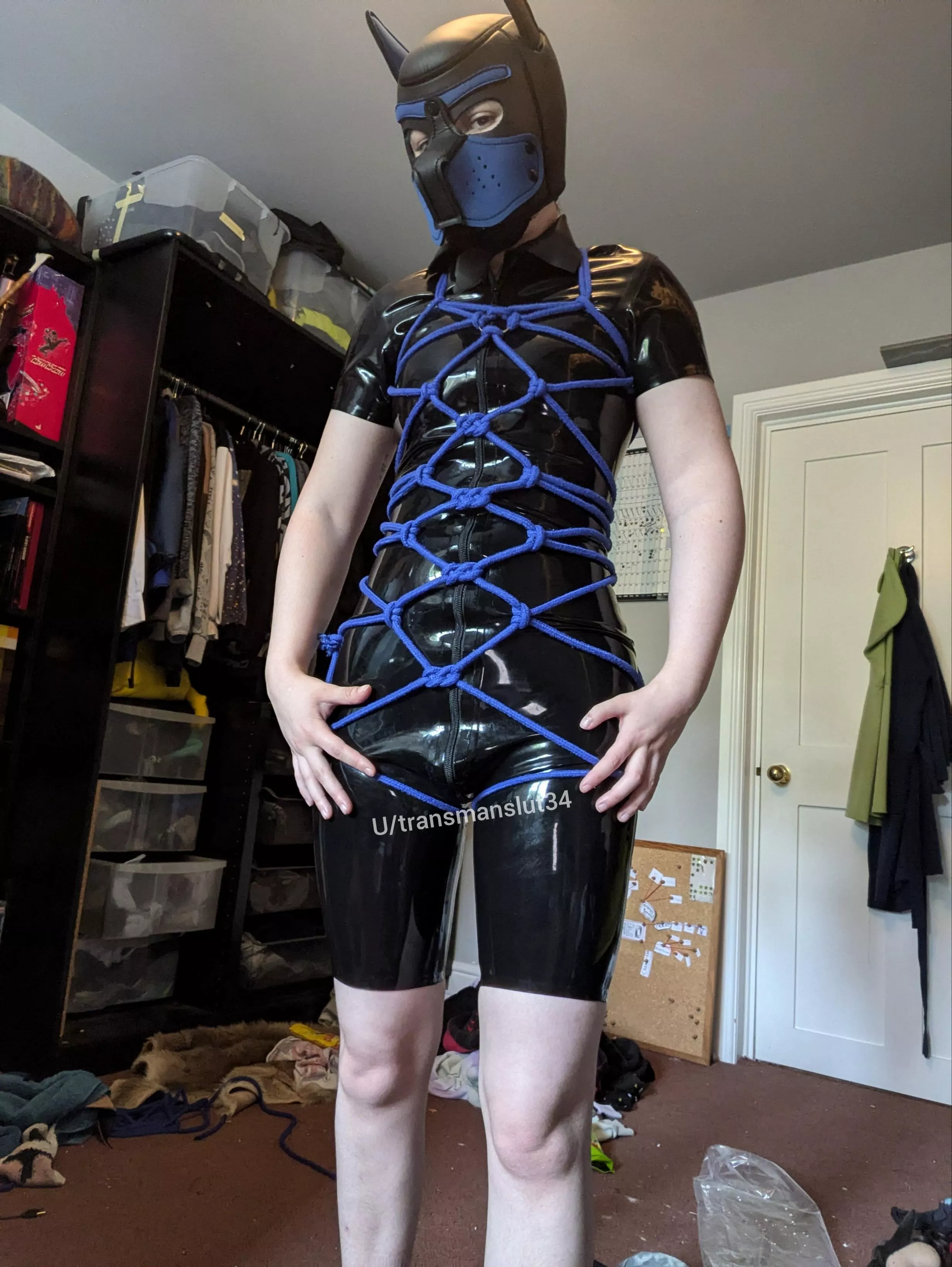 Self tie that I freestyled that's designed so you can take it on and off and I'm super pleased with how it turned out  posted by transmanslut34