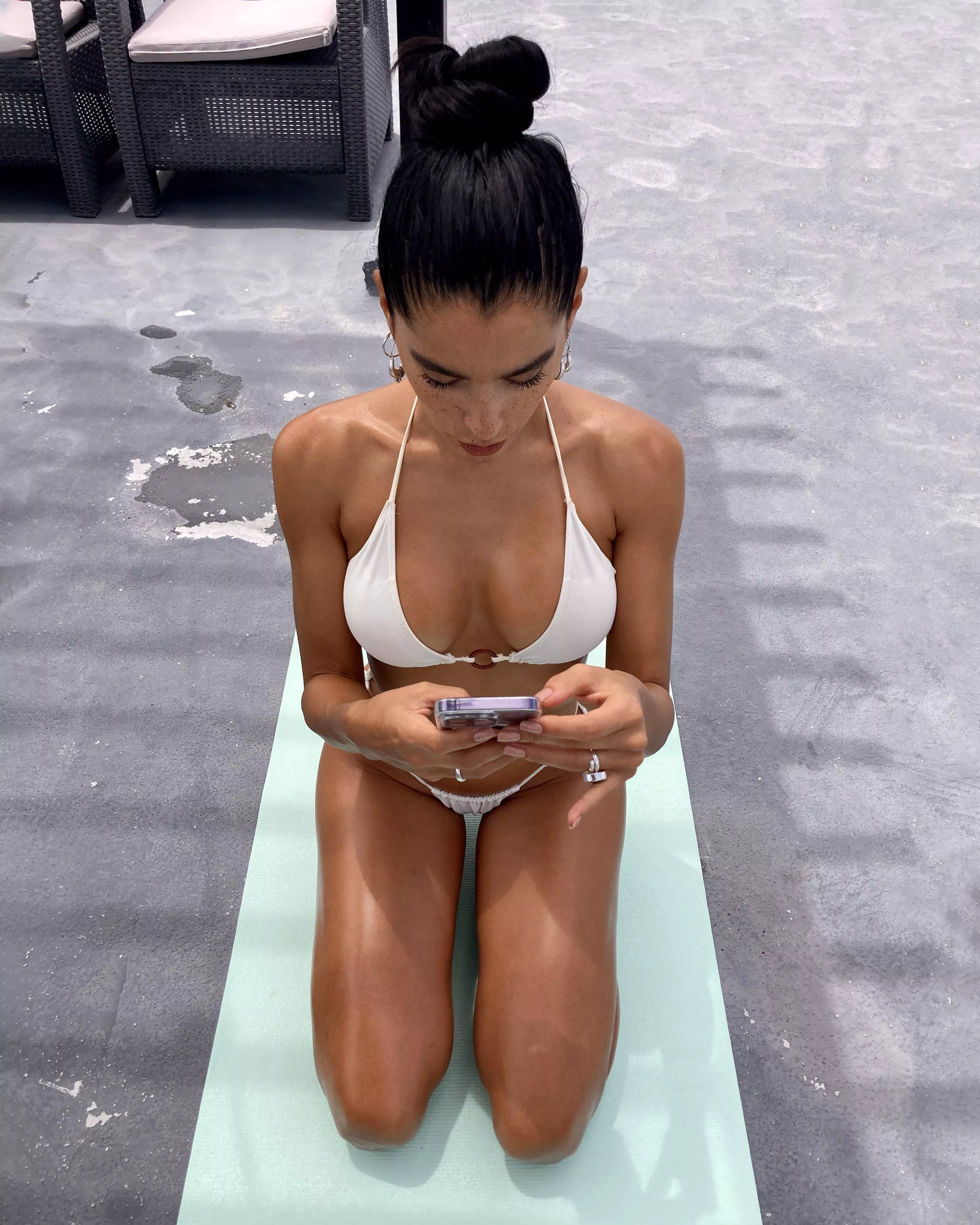 write me, i wanna sexting with u  posted by ashydeluca