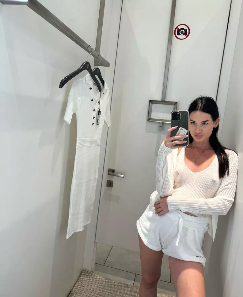 haha, did someone say you can't take pictures here? maybe you can't fuck here either lol posted by ElissonEmma