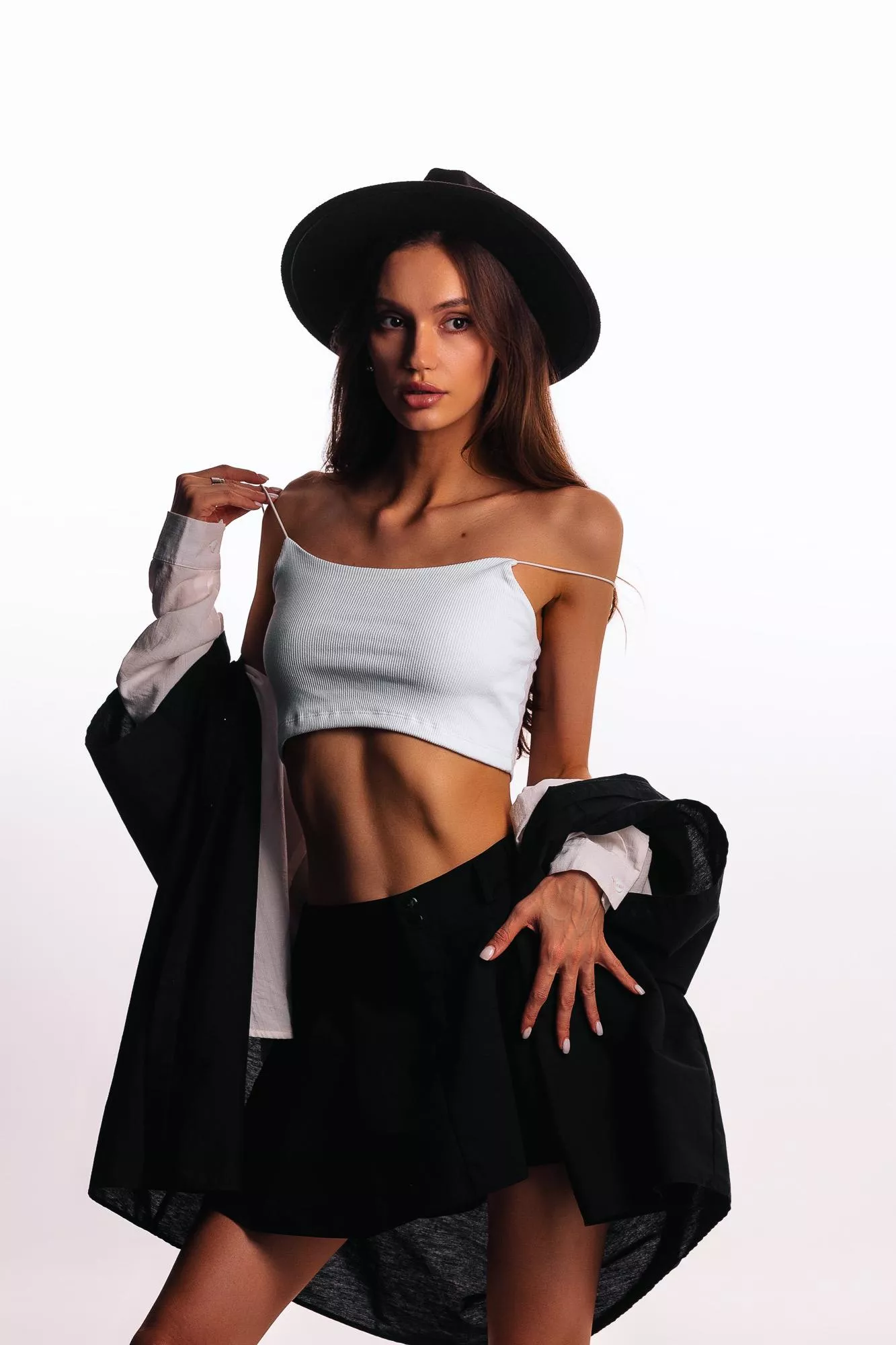 I look like a typical high school girl from a mtv show posted by auocamille