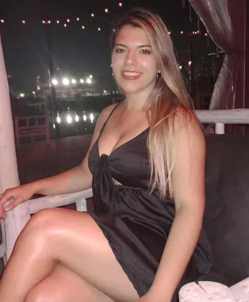 i'll be wearing this on our first date  by PipeAlert1281