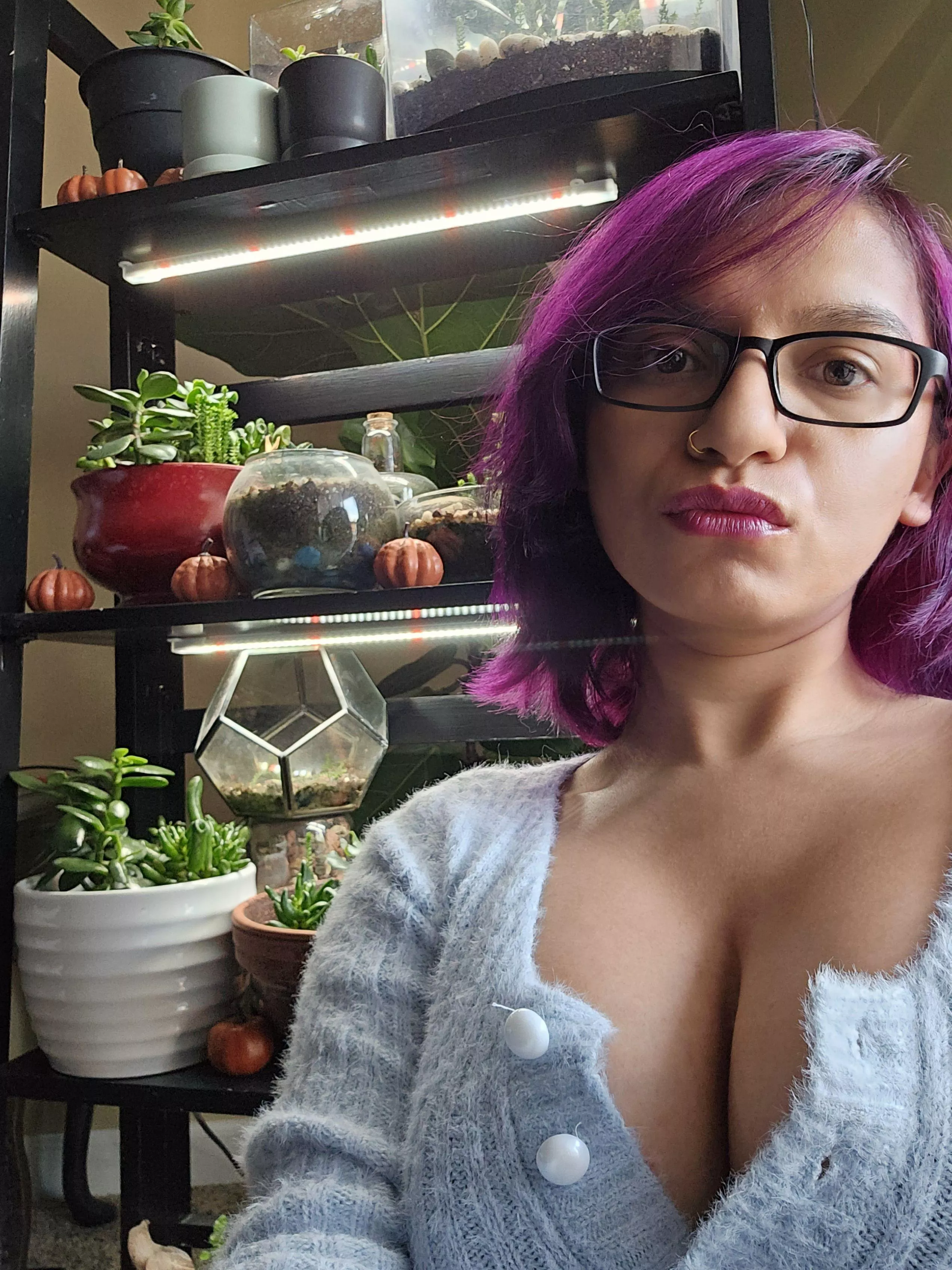 I'm so wet for you, I can't wait to feel you inside me posted by goddess_rarity1