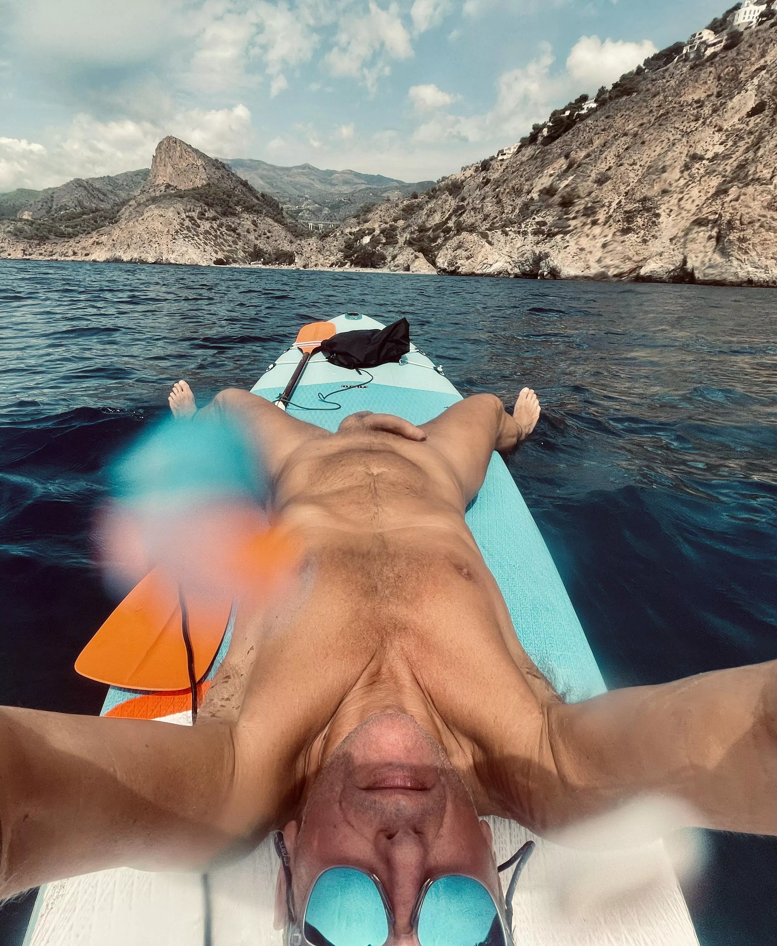 Naked Paddleboarding posted by irishesteban