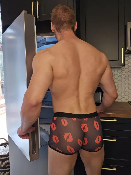 Would you kiss my ass 😏💋🍑? by John_fitness91