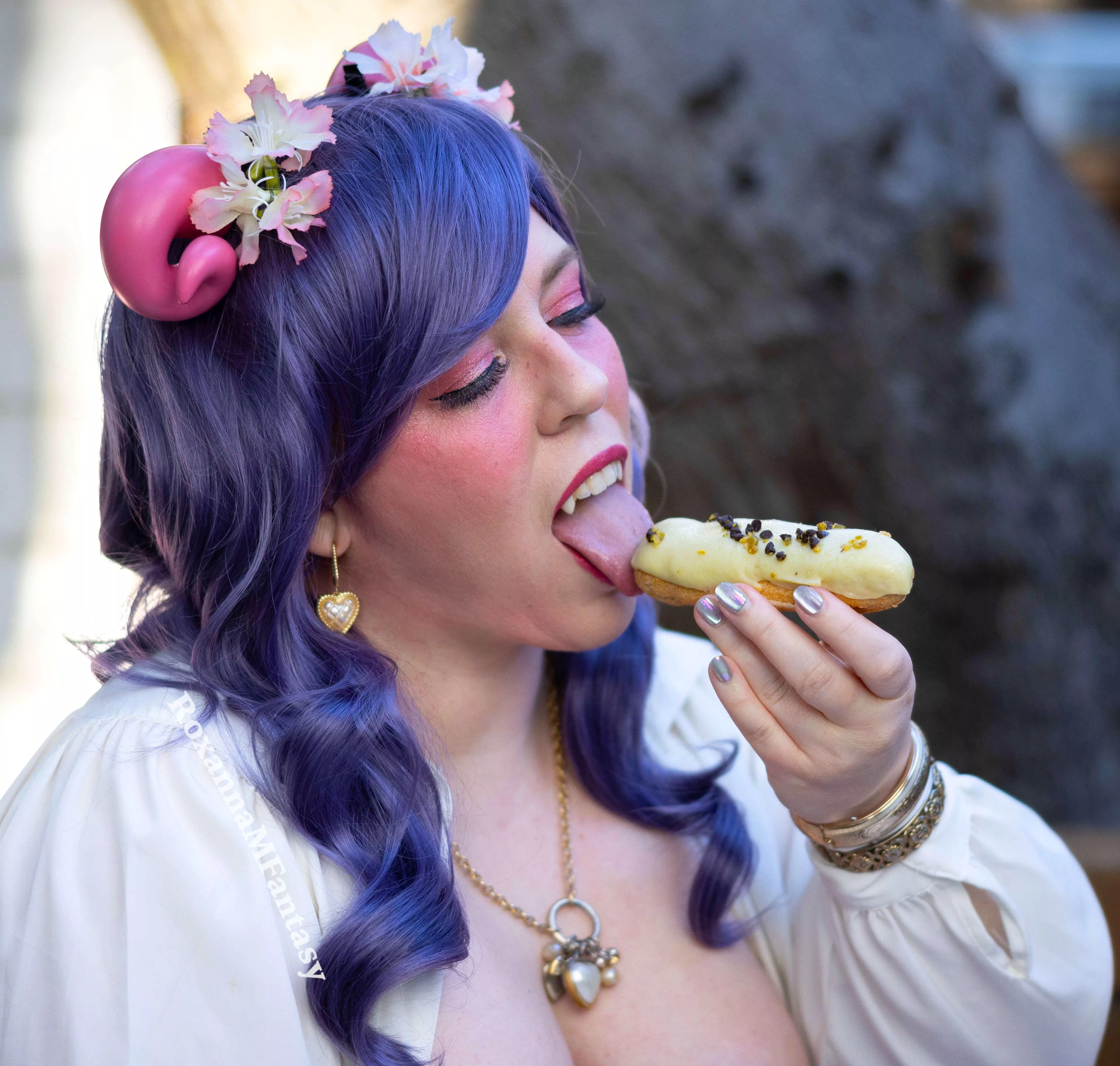 Would you risk a blow job with fangs? She'll tempt you to try... posted by RoxannaMFantasy