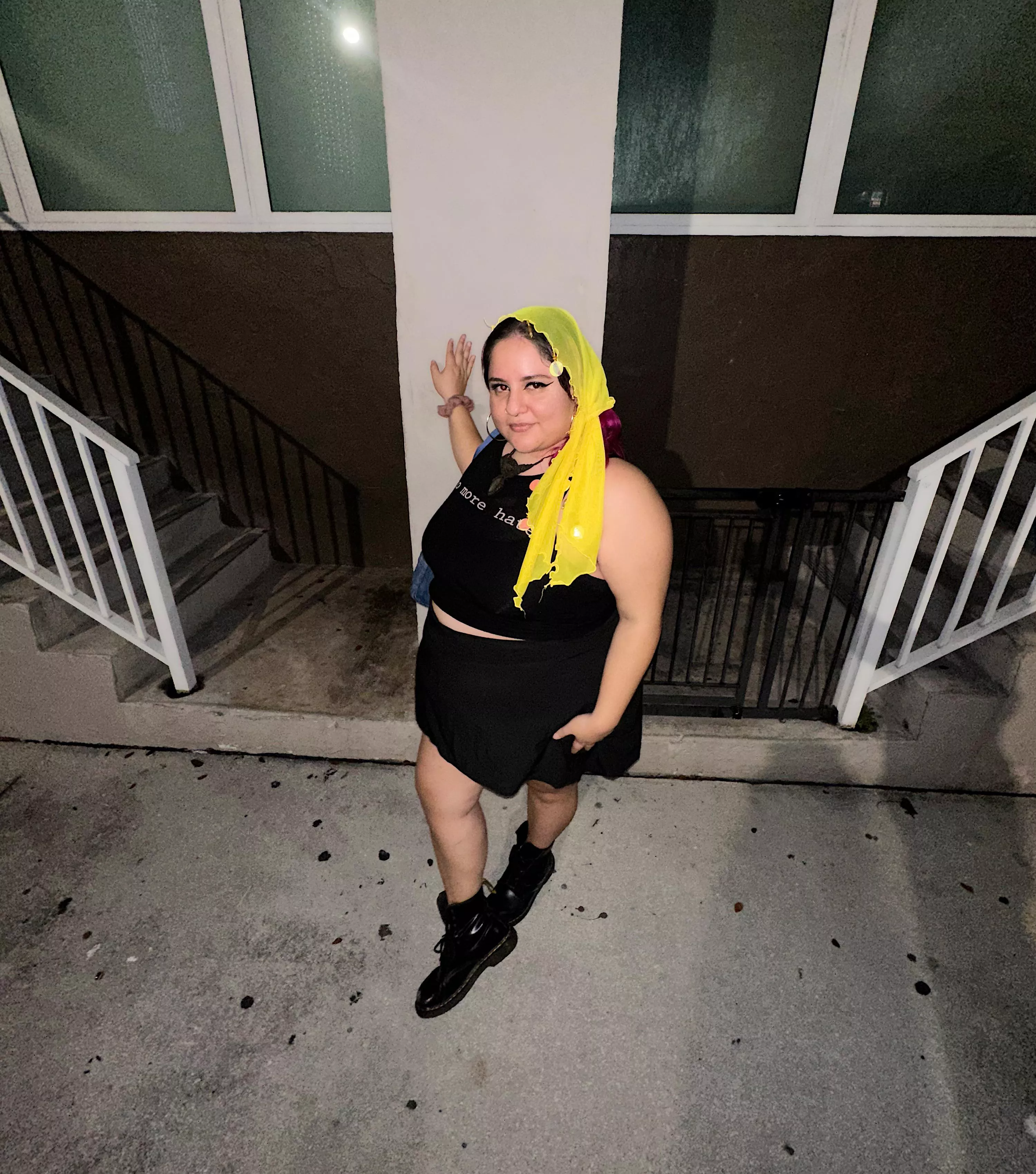 A night out with friends feeling sexy 💋 posted by flowheaux