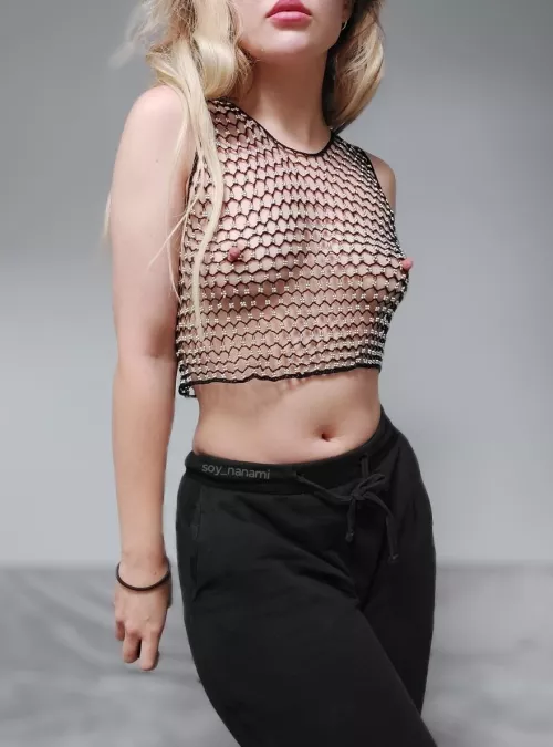 A top like that is an ultimate eraser test by Soy_nanami