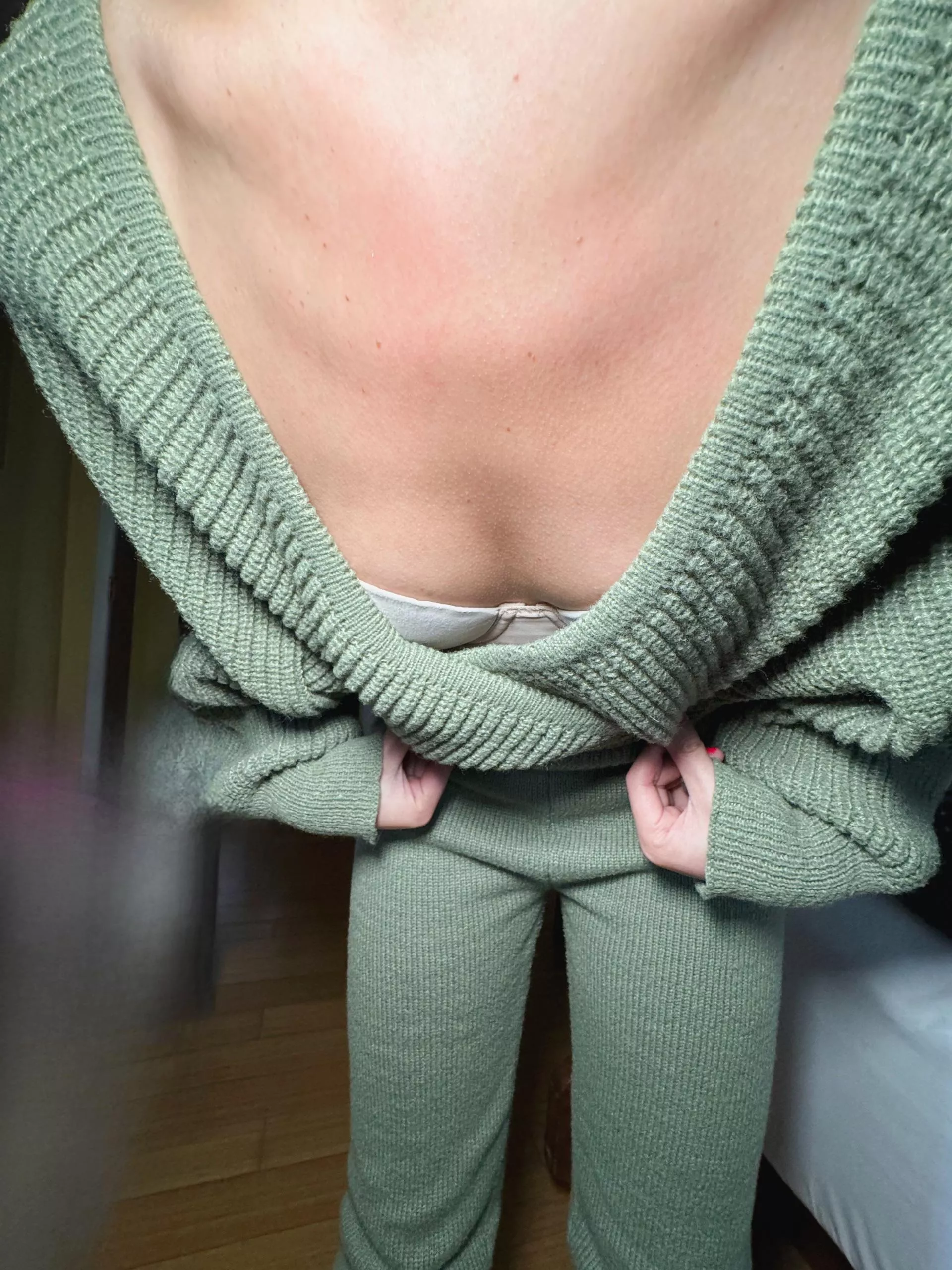 Can little boobs play this game too  posted by simkad12