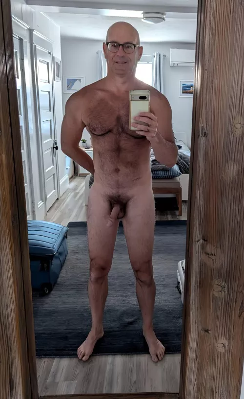 How do you like my outfit? by KidTwist1