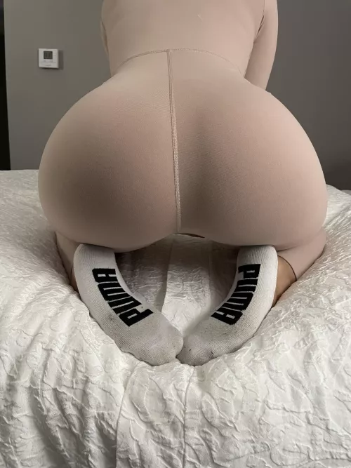 I love the feeling of my socks feeling toasty  by aqwa_audra