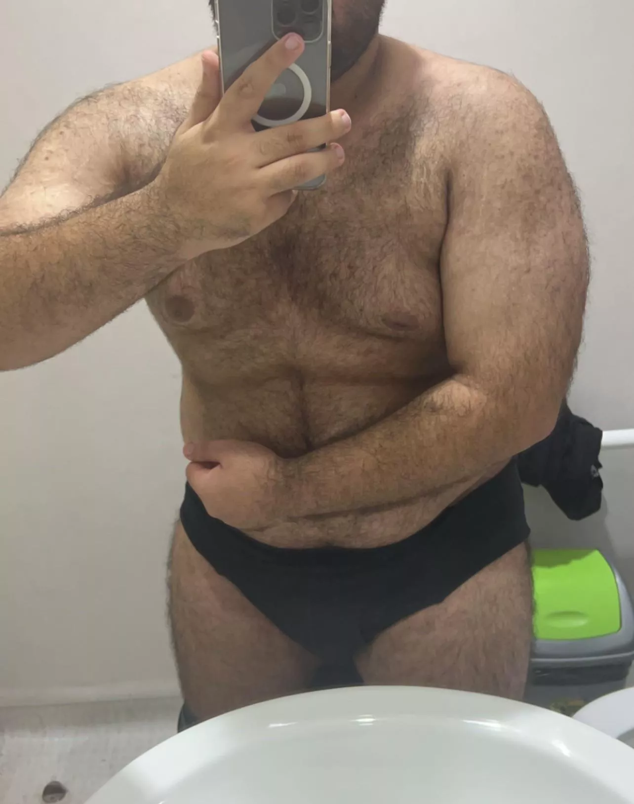 Just a 21 yo bear bottom showing off posted by MelAelZel