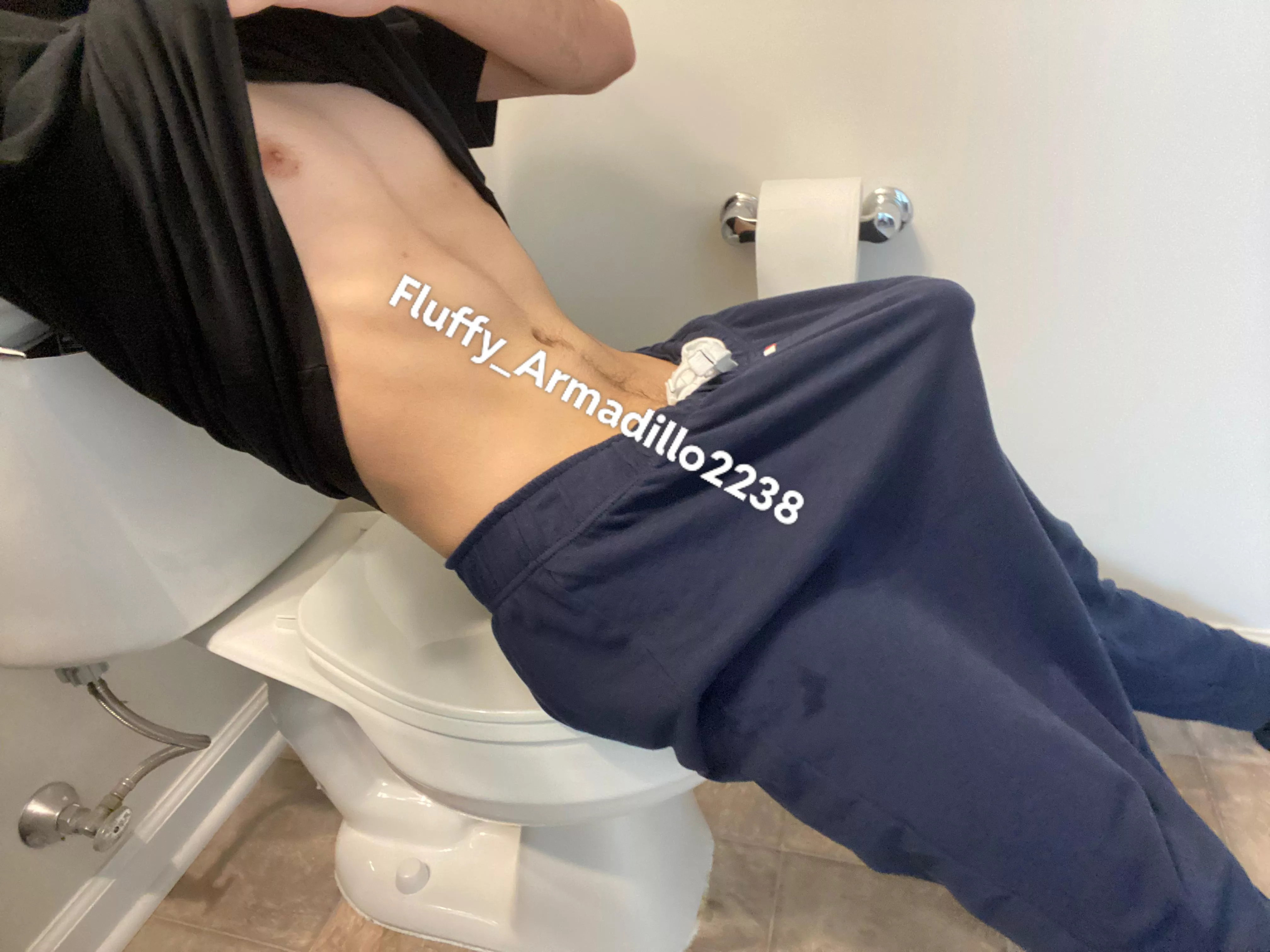 Quite the tent, don’t you agree? posted by Fluffy_Armadillo2238