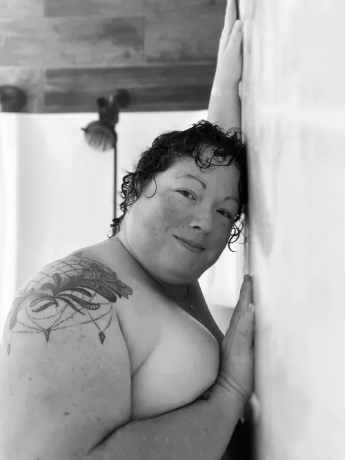 Wanna fuck me in the shower by Bigdaddylittlegirl