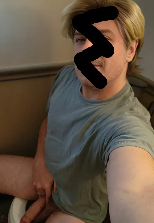 What's more white trash than a cock pic on the shitter?! DMs open. posted by HipsterQueer