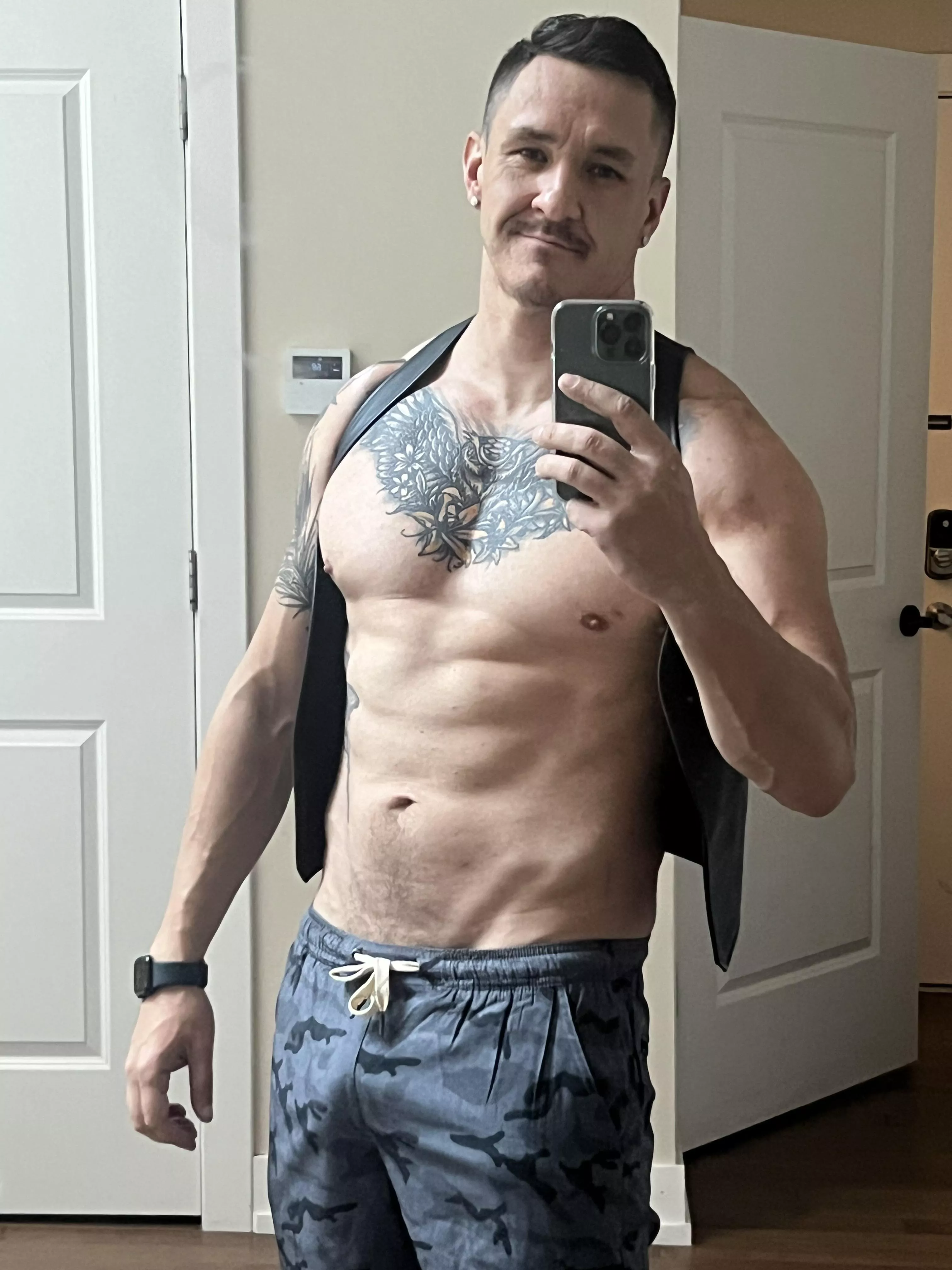 Hey gym bros.   Muscle for muscle.  Coachdavid77 posted by WEstwj