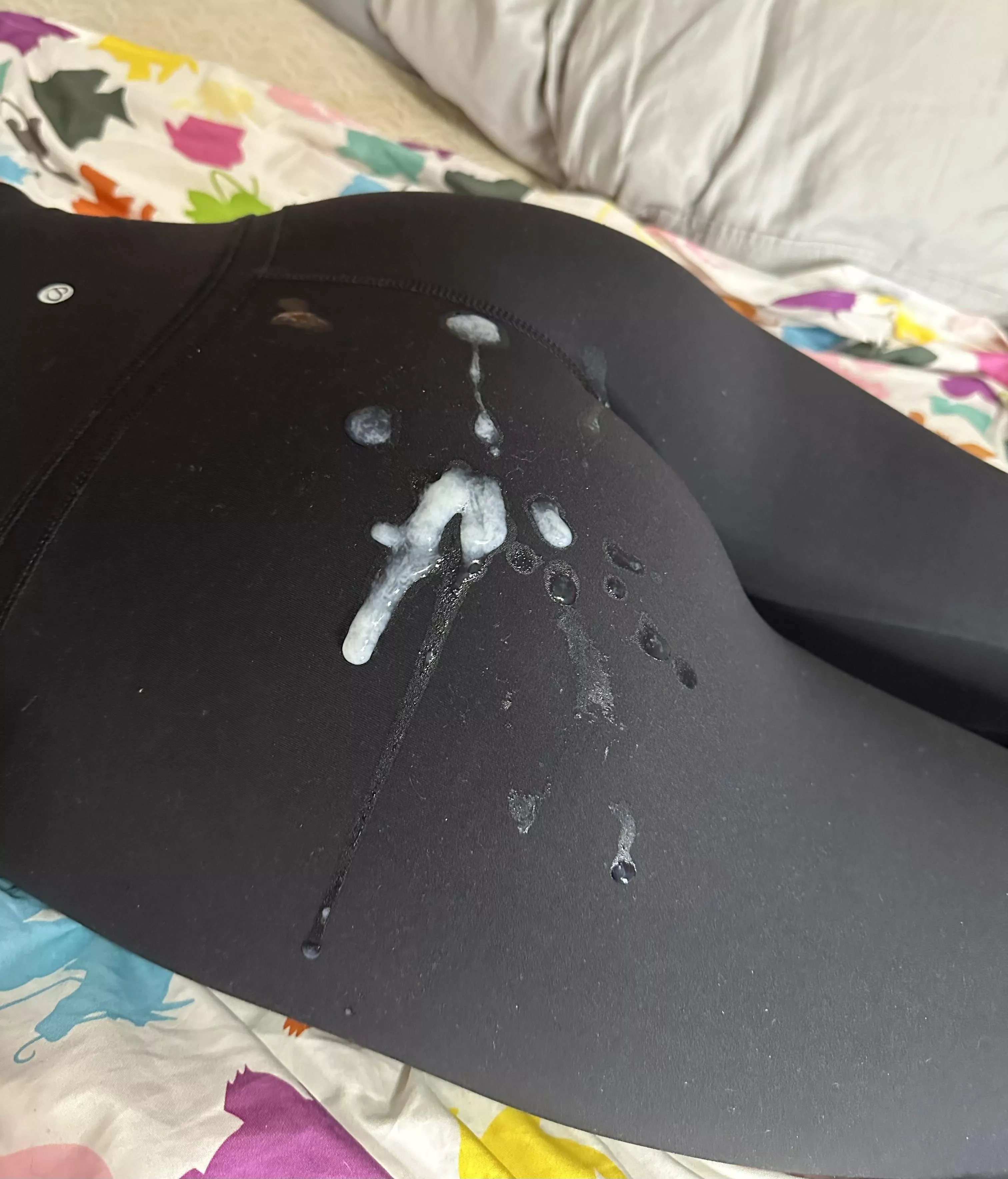 I didn’t expect such a huge load on my ass F18 posted by blackbearxo