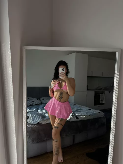 I m so wet under my skirt by StarGazerX0X0