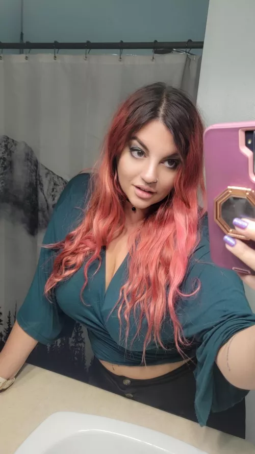 I'm eager to see my girlfriend so I dressed up @sugar_bellz420  by SugarBellz