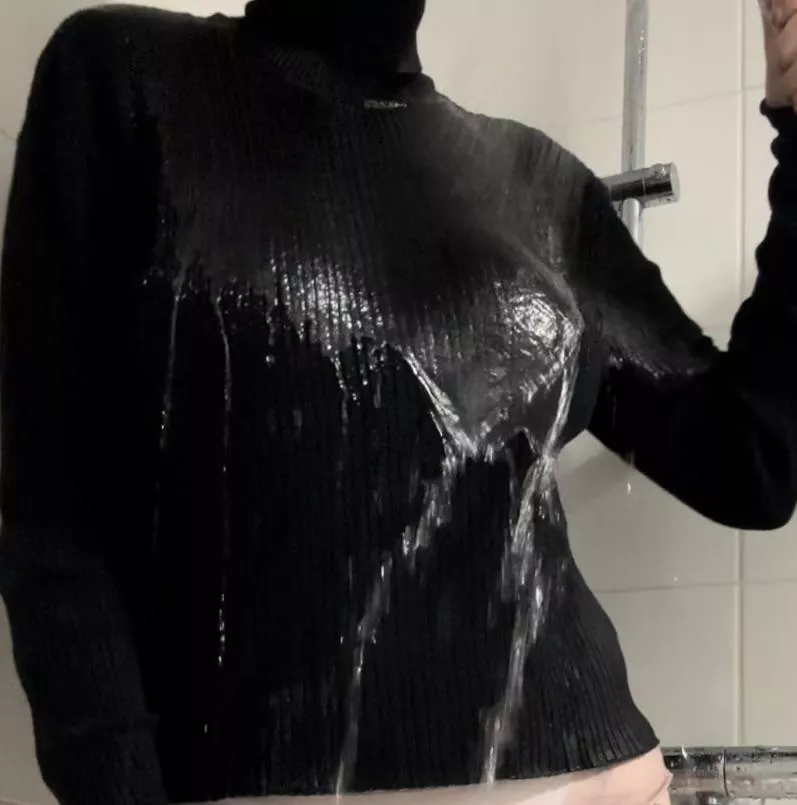 Join me in the shower  posted by Andreaoneonone